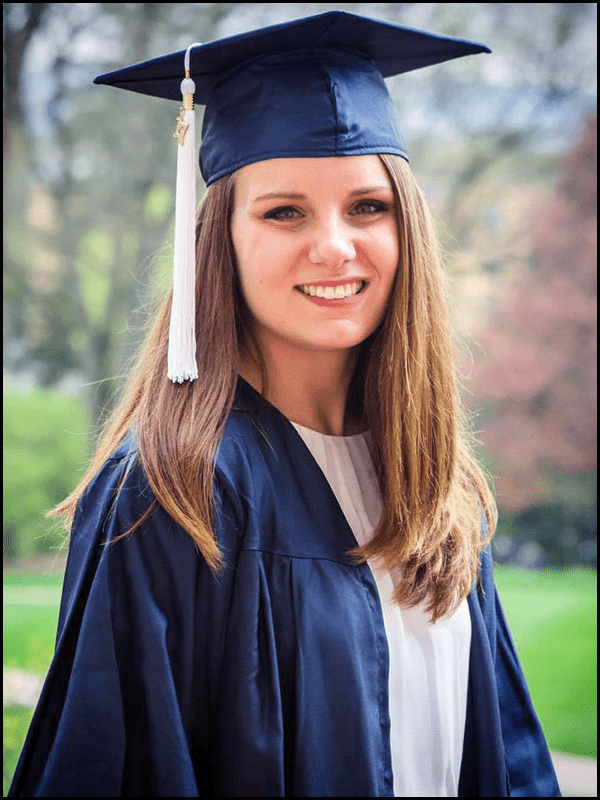 Julie Lester.png